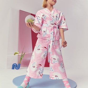 collezione abbigliamento bambina elegante kimono fiori Simonetta primavera estate 2022 sprin summer moda italiana made in italy