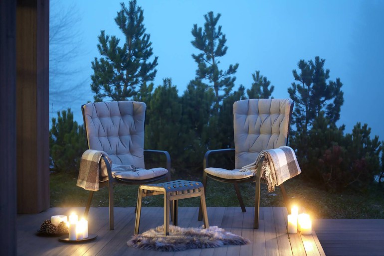 Idee di design per arredare il terrazzo in stile minimal